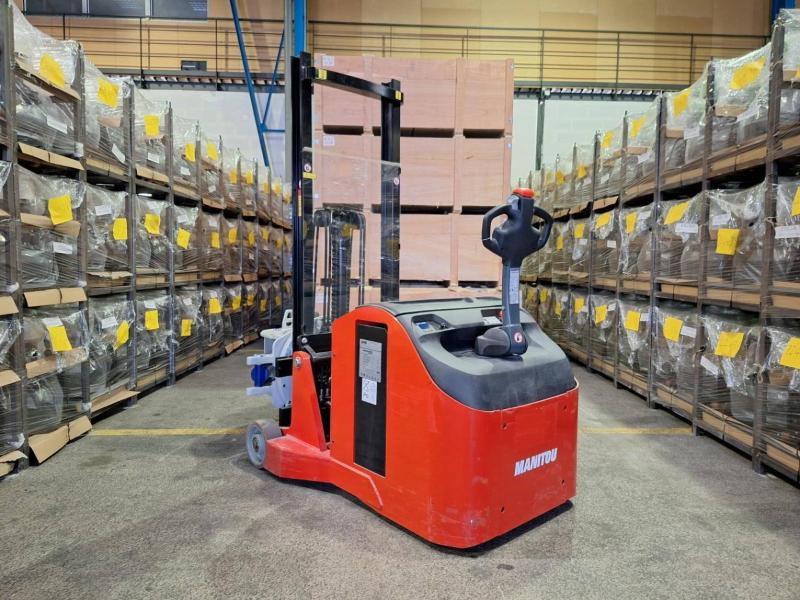 Manitou ES-C 713 SVC 17.V.315 - Μηχάνημα στοίβαξης: φωτογραφία 5 Manitou ES-C 713 SVC 17.V.315 - Μηχάνημα στοίβαξης: φωτογραφία 5