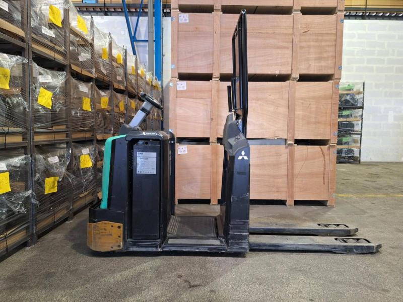 Mitsubishi OPB20N2 - Μηχάνημα συλλογής παραγγελιών: φωτογραφία 1 Mitsubishi OPB20N2 - Μηχάνημα συλλογής παραγγελιών: φωτογραφία 1