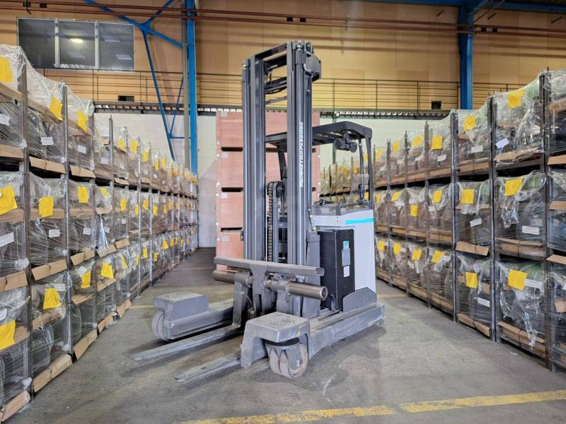 UniCarriers 250DTFVRE635UFW - 4-κίνητα ανυψωτικό στενών δρόμων: φωτογραφία 1 UniCarriers 250DTFVRE635UFW - 4-κίνητα ανυψωτικό στενών δρόμων: φωτογραφία 1