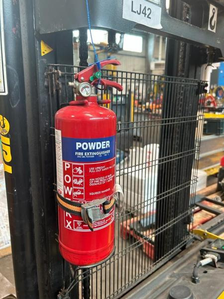 Yale Gerbeur accompagnant avec pesage Ravas - Μηχάνημα στοίβαξης: φωτογραφία 3 Yale Gerbeur accompagnant avec pesage Ravas - Μηχάνημα στοίβαξης: φωτογραφία 3