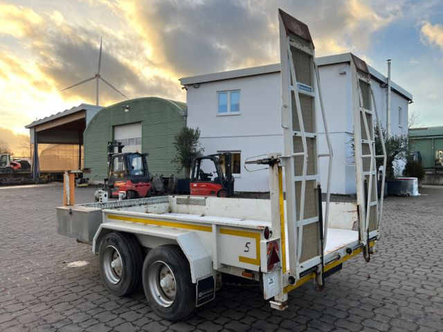 Blomenröhr 552/6900 Tieflader, Rampen, 6,9 to. zGG, TÜV neu - Ρυμούλκα με χαμηλό δάπεδο: φωτογραφία 3 Blomenröhr 552/6900 Tieflader, Rampen, 6,9 to. zGG, TÜV neu - Ρυμούλκα με χαμηλό δάπεδο: φωτογραφία 3