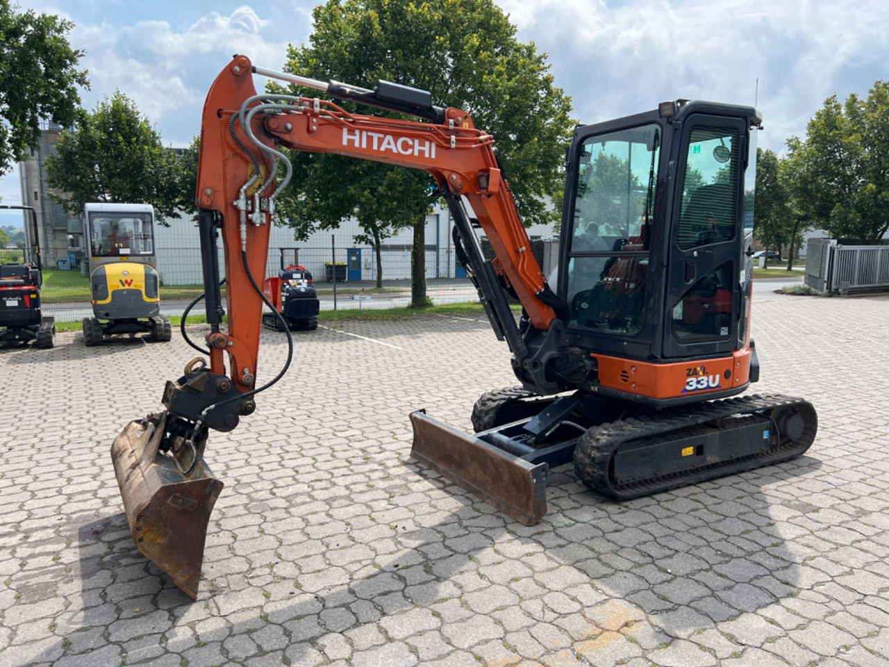 Hitachi ZX 33 U-6 CLR, Bj 22, 650 BH, Klima, MS03, GLV - Μίνι εκσκαφέας: φωτογραφία 1 Hitachi ZX 33 U-6 CLR, Bj 22, 650 BH, Klima, MS03, GLV - Μίνι εκσκαφέας: φωτογραφία 1