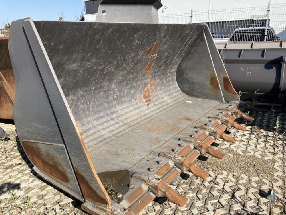 Fuhrmann Schaufeln mit Zähnen - Κουβάς: φωτογραφία 1 Fuhrmann Schaufeln mit Zähnen - Κουβάς: φωτογραφία 1