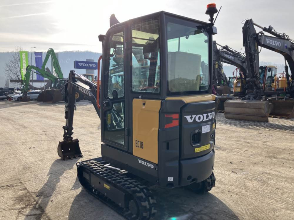 Volvo EC18E Electric - Μίνι εκσκαφέας: φωτογραφία 3 Volvo EC18E Electric - Μίνι εκσκαφέας: φωτογραφία 3