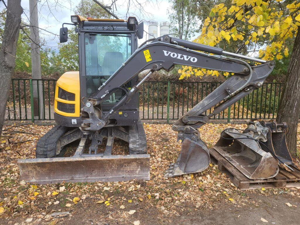 Volvo ECR35D - Μίνι εκσκαφέας: φωτογραφία 1 Volvo ECR35D - Μίνι εκσκαφέας: φωτογραφία 1