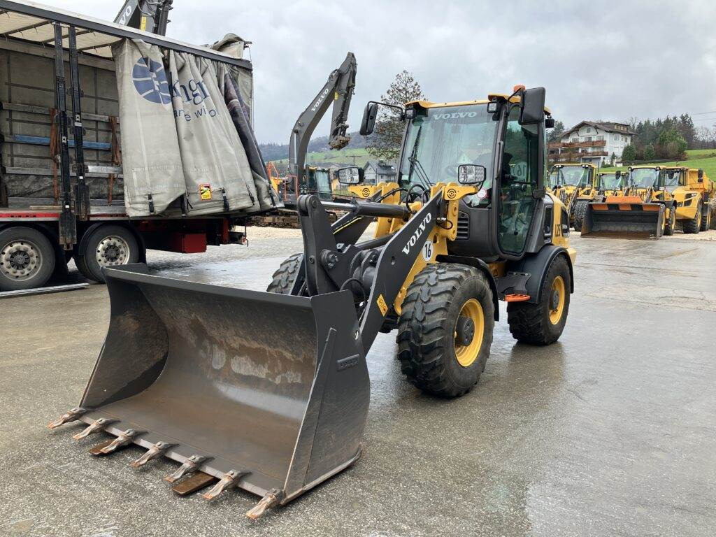 Volvo L25H Electric - Φορτωτής πλάγιας ολίσθησης: φωτογραφία 4 Volvo L25H Electric - Φορτωτής πλάγιας ολίσθησης: φωτογραφία 4