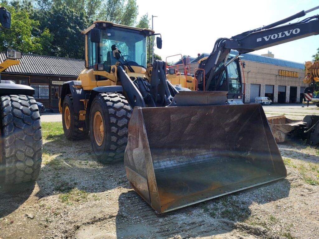 Volvo L70G - Ελαστιχοφόρος φορτωτής: φωτογραφία 1 Volvo L70G - Ελαστιχοφόρος φορτωτής: φωτογραφία 1