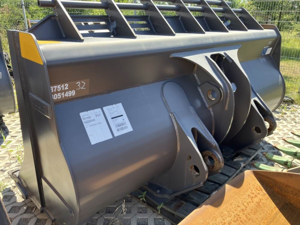Volvo Schaufel mit Zähnen - Κουβάς: φωτογραφία 2 Volvo Schaufel mit Zähnen - Κουβάς: φωτογραφία 2
