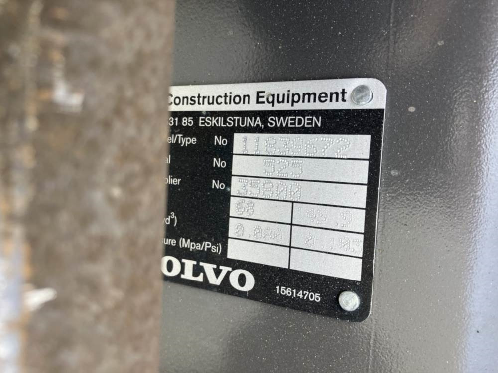 Volvo Tieflöffel mit Zähnen - Festanbau - Φορτωτής εκσκαφέας: φωτογραφία 3 Volvo Tieflöffel mit Zähnen - Festanbau - Φορτωτής εκσκαφέας: φωτογραφία 3