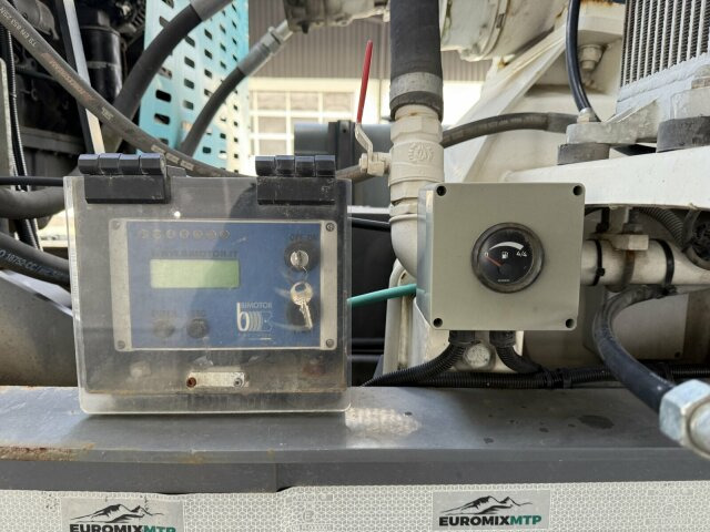 Betonmischer-Auflieger Euromix 12 m³ mit Motor - Μπετονιέρα επικαθήμενο: φωτογραφία 3 Betonmischer-Auflieger Euromix 12 m³ mit Motor - Μπετονιέρα επικαθήμενο: φωτογραφία 3