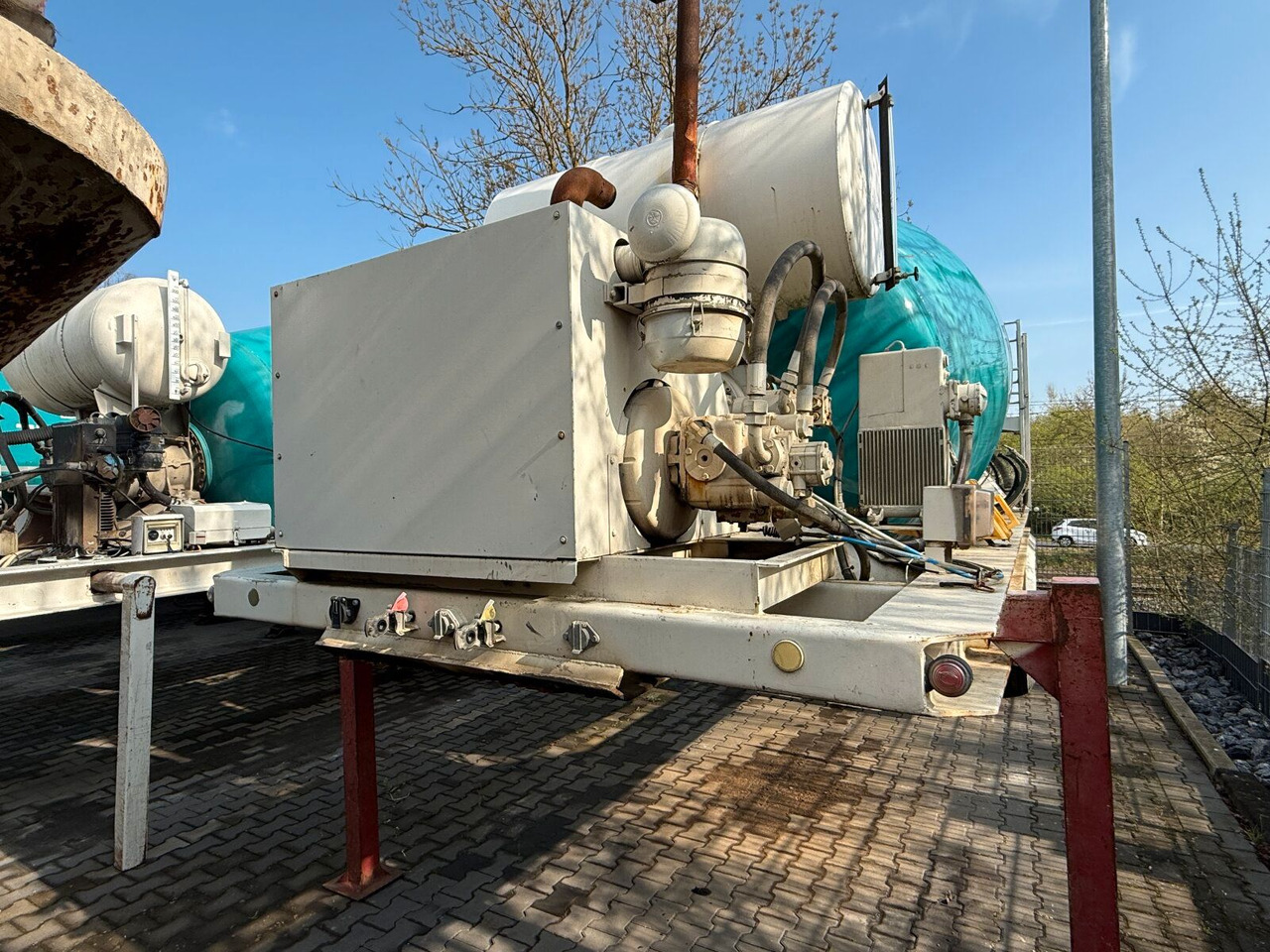 Betonmischer-Auflieger Stetter 10 m³ mit Motor - Μπετονιέρα φορτηγό: φωτογραφία 4 Betonmischer-Auflieger Stetter 10 m³ mit Motor - Μπετονιέρα φορτηγό: φωτογραφία 4