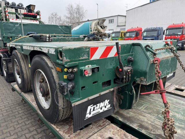 Faymonville STBZ-6VA Tieflader 4+2 Achse + Schwerlast *83 T - Επικαθήμενο με χαμηλό δάπεδο: φωτογραφία 4 Faymonville STBZ-6VA Tieflader 4+2 Achse + Schwerlast *83 T - Επικαθήμενο με χαμηλό δάπεδο: φωτογραφία 4