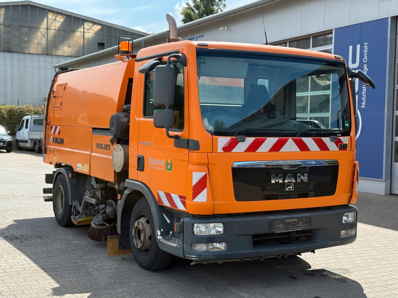 MAN 12.220 4x2 BL Kehrmaschine Viajet 5RHS - Σάρωθρο δρόμων: φωτογραφία 1 MAN 12.220 4x2 BL Kehrmaschine Viajet 5RHS - Σάρωθρο δρόμων: φωτογραφία 1