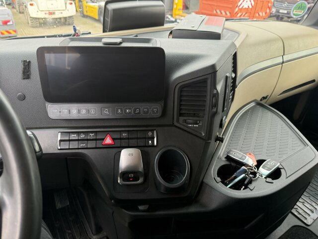 Mercedes-Benz ACTROS 1846 4x4 HAD Eur 6 Kipphydraulik Retarder - Τράκτορας: φωτογραφία 3 Mercedes-Benz ACTROS 1846 4x4 HAD Eur 6 Kipphydraulik Retarder - Τράκτορας: φωτογραφία 3