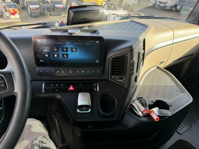 Mercedes-Benz ACTROS 1846 4x4 HAD Euro 6 Kipphydraulik - Τράκτορας: φωτογραφία 3 Mercedes-Benz ACTROS 1846 4x4 HAD Euro 6 Kipphydraulik - Τράκτορας: φωτογραφία 3