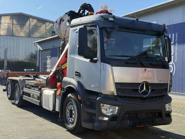 Mercedes-Benz ACTROS 2546 6x2 Abrollkip Kran Palfinger Q150Z95 - Φορτηγό φόρτωσης γάντζου, Φορτηγό με γερανό: φωτογραφία 1 Mercedes-Benz ACTROS 2546 6x2 Abrollkip Kran Palfinger Q150Z95 - Φορτηγό φόρτωσης γάντζου, Φορτηγό με γερανό: φωτογραφία 1