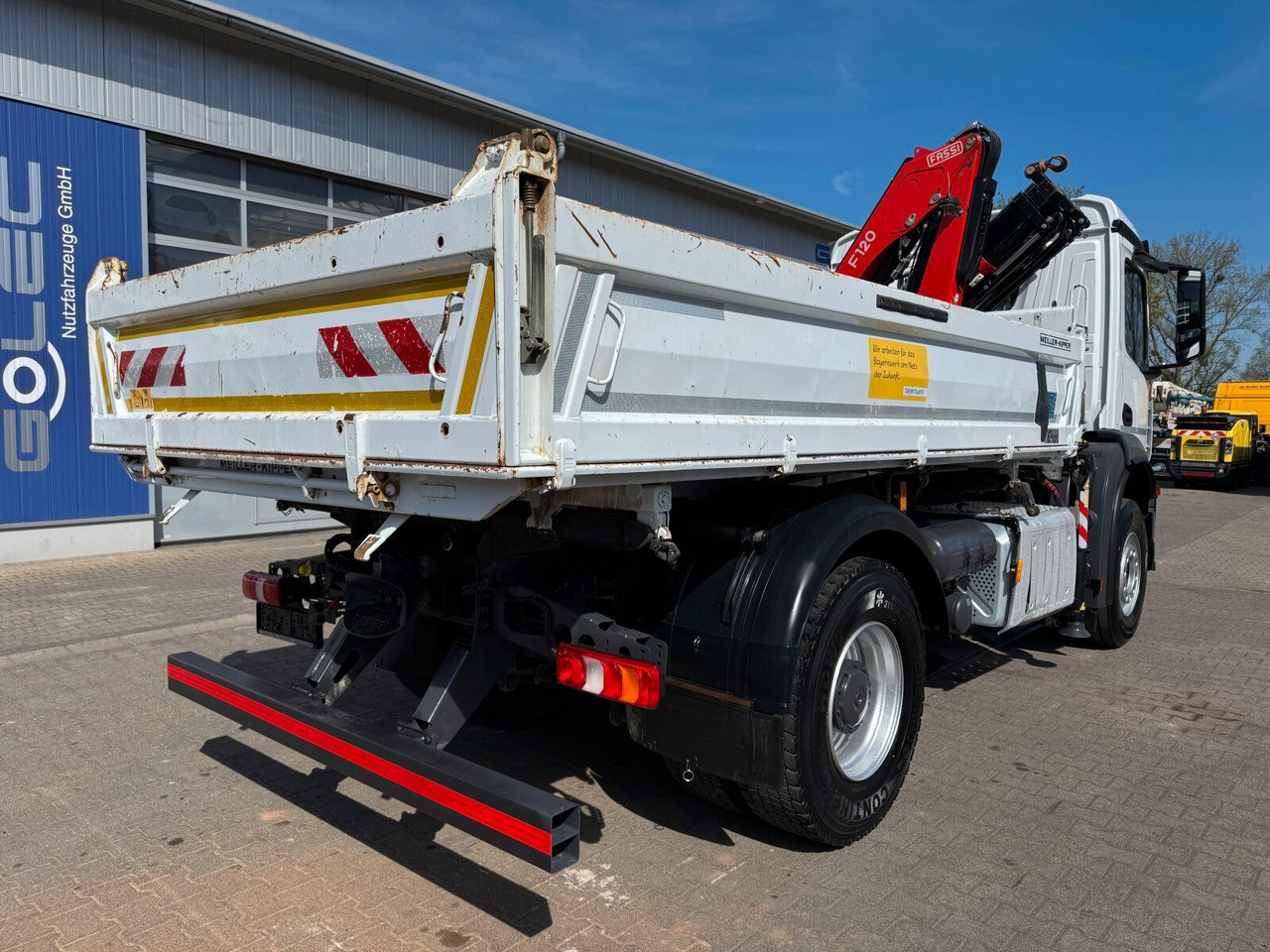 Mercedes-Benz AROCS 1832 4x2 Euro 6 Kipper Kran FASSI F120FB - Φορτηγό με γερανό: φωτογραφία 4 Mercedes-Benz AROCS 1832 4x2 Euro 6 Kipper Kran FASSI F120FB - Φορτηγό με γερανό: φωτογραφία 4