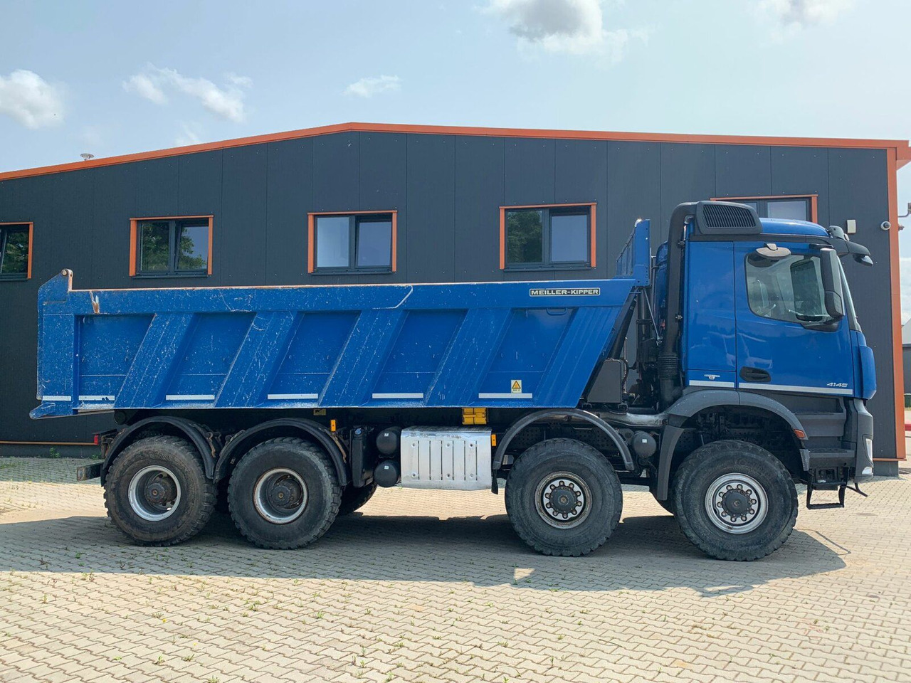 Mercedes-Benz AROCS 4145 8x8 EURO6 Muldenkipper TOP! - Φορτηγό ανατρεπόμενο: φωτογραφία 3 Mercedes-Benz AROCS 4145 8x8 EURO6 Muldenkipper TOP! - Φορτηγό ανατρεπόμενο: φωτογραφία 3