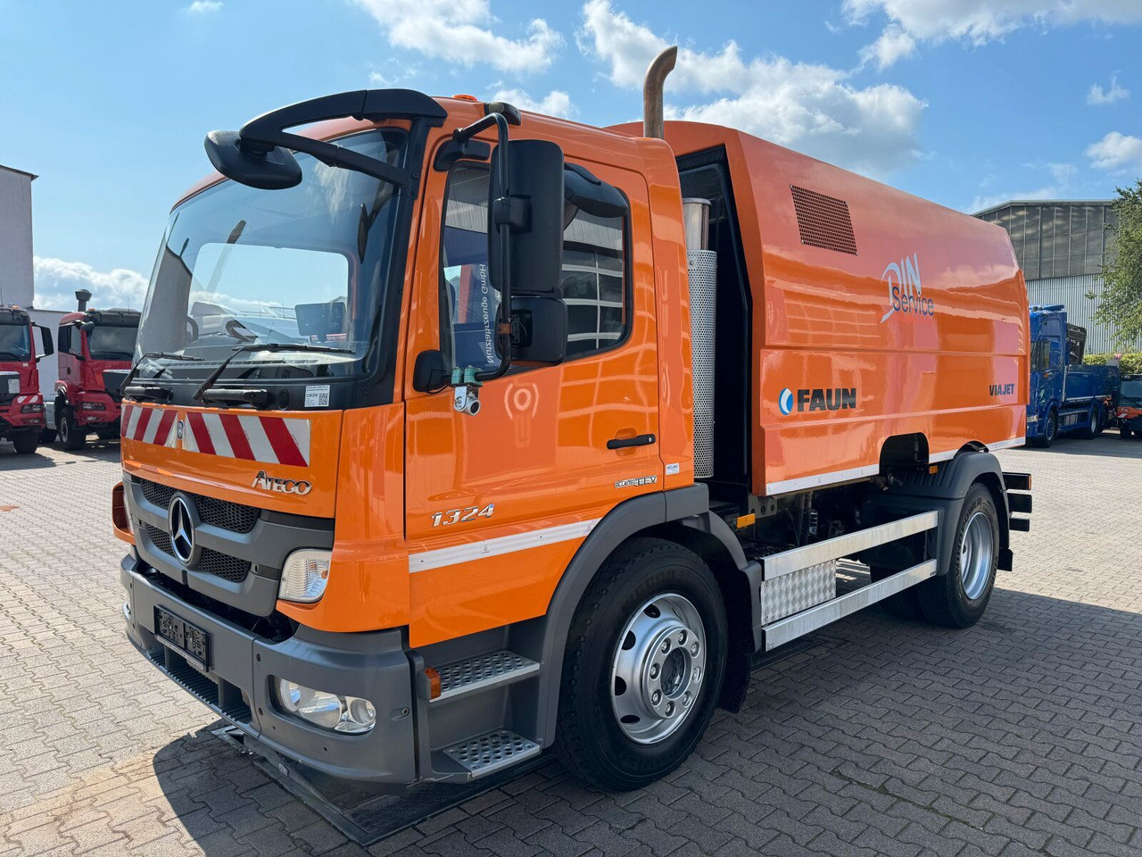 Mercedes-Benz ATEGO 1324 4x2 Kehrmaschine FAUN Viajet 6R/H - Σάρωθρο δρόμων: φωτογραφία 2 Mercedes-Benz ATEGO 1324 4x2 Kehrmaschine FAUN Viajet 6R/H - Σάρωθρο δρόμων: φωτογραφία 2