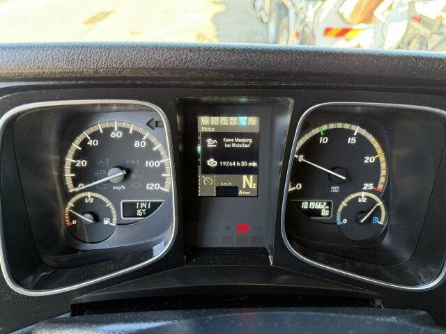 Mercedes-Benz Actros 1845 LS SZM 4x2 Kipphydraulik Retarder - Τράκτορας: φωτογραφία 2 Mercedes-Benz Actros 1845 LS SZM 4x2 Kipphydraulik Retarder - Τράκτορας: φωτογραφία 2