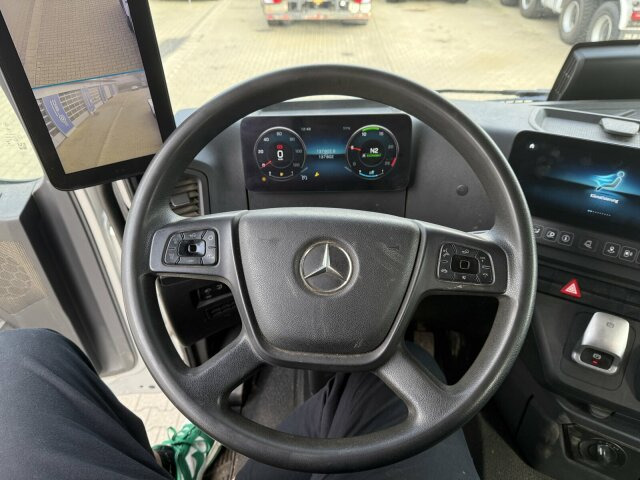 Mercedes-Benz Arocs 3246 8x4 Abrollkipper Kran Palfinger 19001 - Φορτηγό φόρτωσης γάντζου, Φορτηγό με γερανό: φωτογραφία 4 Mercedes-Benz Arocs 3246 8x4 Abrollkipper Kran Palfinger 19001 - Φορτηγό φόρτωσης γάντζου, Φορτηγό με γερανό: φωτογραφία 4