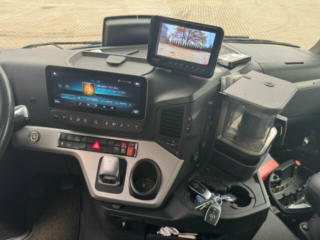 Mercedes-Benz Arocs 3253 8x4 Abrollkipper Kran Palfinger 37002 - Φορτηγό φόρτωσης γάντζου, Φορτηγό με γερανό: φωτογραφία 3 Mercedes-Benz Arocs 3253 8x4 Abrollkipper Kran Palfinger 37002 - Φορτηγό φόρτωσης γάντζου, Φορτηγό με γερανό: φωτογραφία 3