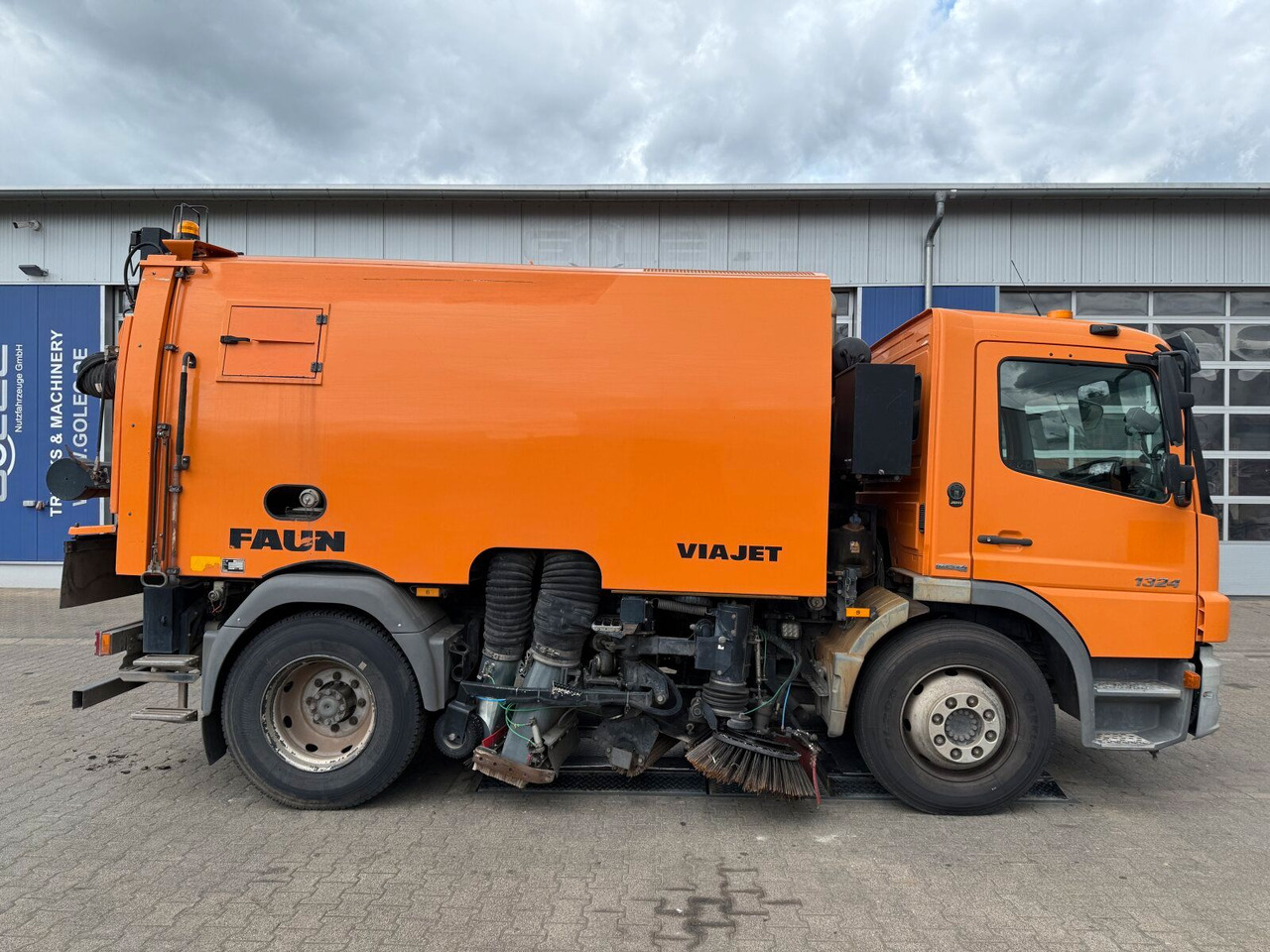 Mercedes-Benz Atego 1324 4x2 Kehrmaschine Viajet 6R/L - Σάρωθρο δρόμων: φωτογραφία 2 Mercedes-Benz Atego 1324 4x2 Kehrmaschine Viajet 6R/L - Σάρωθρο δρόμων: φωτογραφία 2