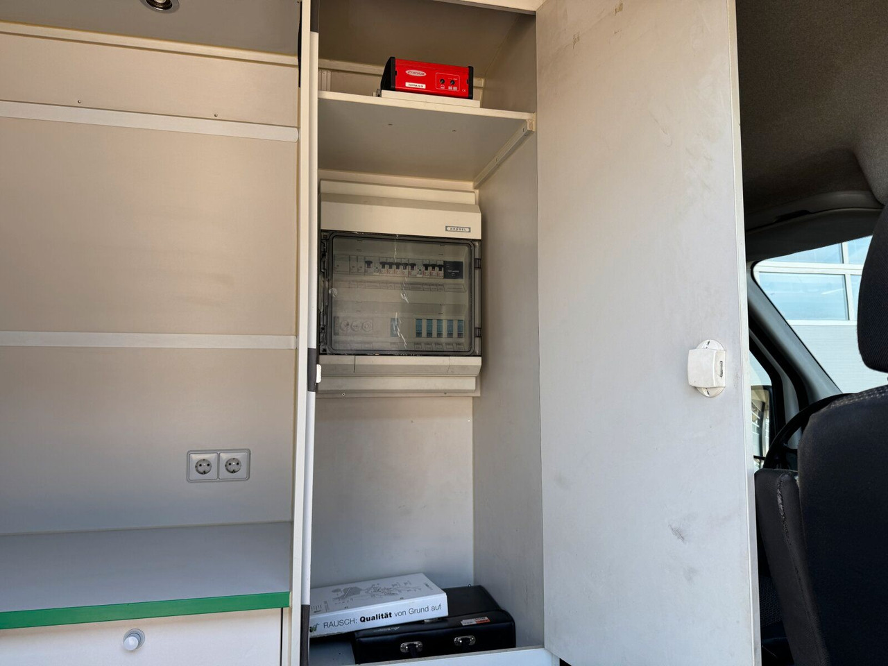 Μίσθωση  Mercedes-Benz Sprinter MB TV-Fzg mit Rausch Inspektion Einheit Mercedes-Benz Sprinter MB TV-Fzg mit Rausch Inspektion Einheit: φωτογραφία 16