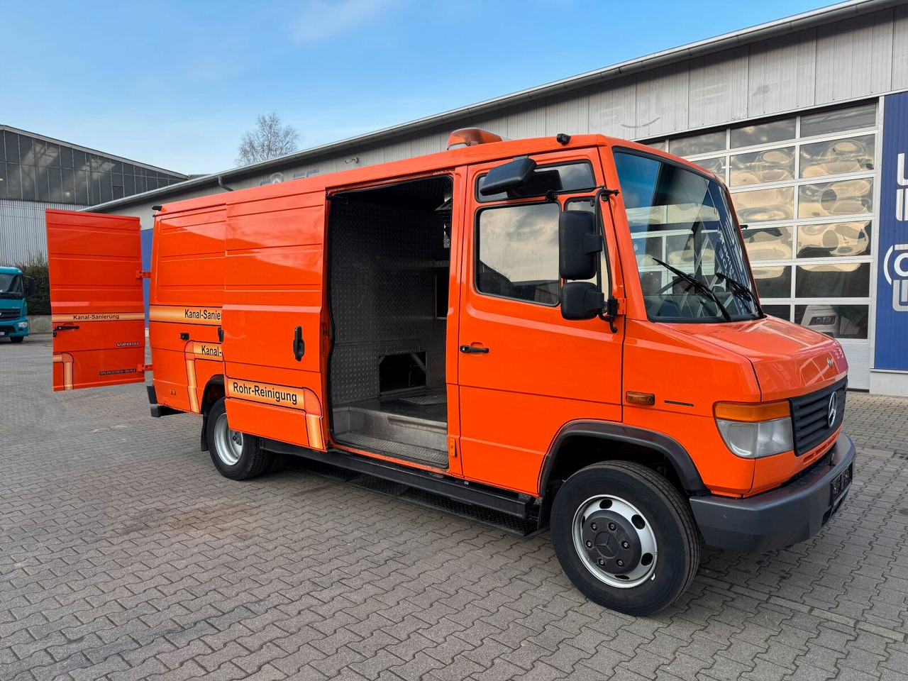 Mercedes-Benz Vario 818D Kanalreiniger Rockstroh Drain Jet 100 - Όχημα εκκένωσης βόθρων: φωτογραφία 2 Mercedes-Benz Vario 818D Kanalreiniger Rockstroh Drain Jet 100 - Όχημα εκκένωσης βόθρων: φωτογραφία 2