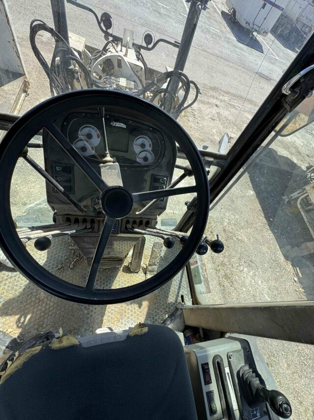 New Holland F106.6A alrrad 6x6 Grader 12 Ton - 10.700 Std - Γκρέιντερ: φωτογραφία 4 New Holland F106.6A alrrad 6x6 Grader 12 Ton - 10.700 Std - Γκρέιντερ: φωτογραφία 4
