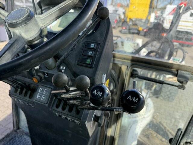 New Holland F106.6A alrrad 6x6 Grader 12 Ton - 10.700 Std - Γκρέιντερ: φωτογραφία 4 New Holland F106.6A alrrad 6x6 Grader 12 Ton - 10.700 Std - Γκρέιντερ: φωτογραφία 4