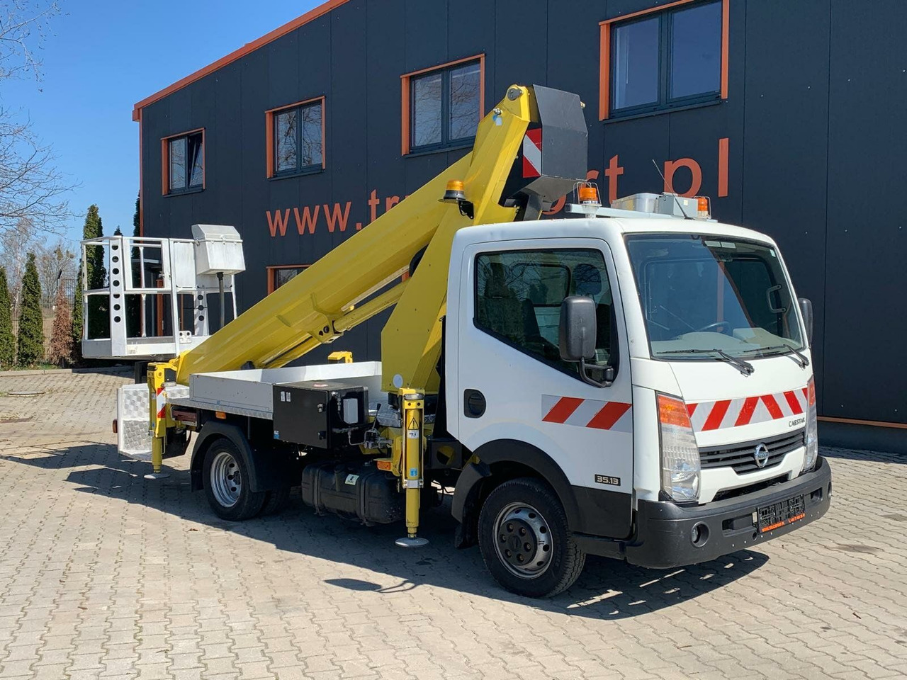 Nissan Cabstar 4x2 Ruthmann Steiger TB 270 - Φορτηγό με εναέρια πλατφόρμα: φωτογραφία 1 Nissan Cabstar 4x2 Ruthmann Steiger TB 270 - Φορτηγό με εναέρια πλατφόρμα: φωτογραφία 1