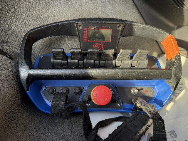 Renault Premium Lander Pritsche mit Kran FASSI - Φορτηγό με γερανό, Φορτηγό με ανοιχτή καρότσα: φωτογραφία 5 Renault Premium Lander Pritsche mit Kran FASSI - Φορτηγό με γερανό, Φορτηγό με ανοιχτή καρότσα: φωτογραφία 5