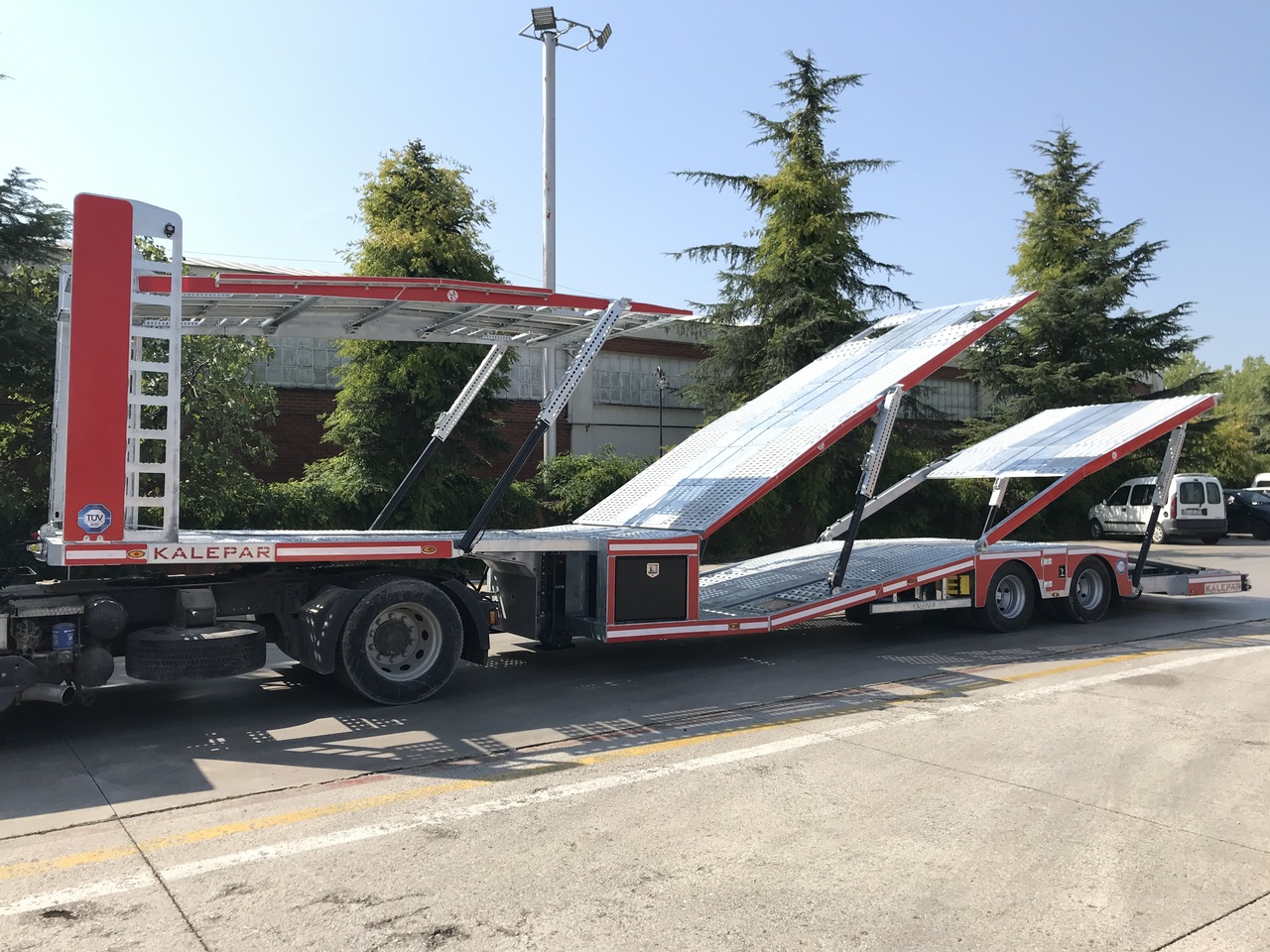 KALEPAR KLP 228V6-6 Loader Autotransporter - Επικαθήμενο αυτοκινητάμαξα: φωτογραφία 4 KALEPAR KLP 228V6-6 Loader Autotransporter - Επικαθήμενο αυτοκινητάμαξα: φωτογραφία 4