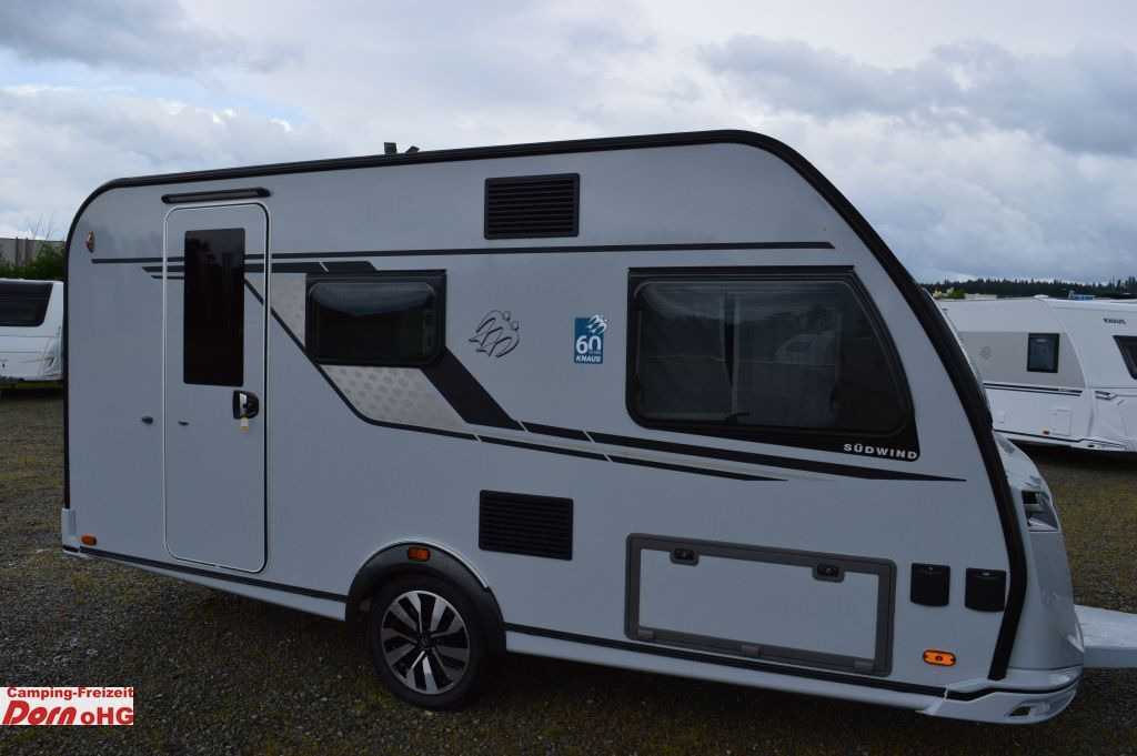 Knaus Südwind 420 QD 60 YEARS Kühlschrank 142l - Ρυμουλκούμενο τροχόσπιτο: φωτογραφία 1 Knaus Südwind 420 QD 60 YEARS Kühlschrank 142l - Ρυμουλκούμενο τροχόσπιτο: φωτογραφία 1