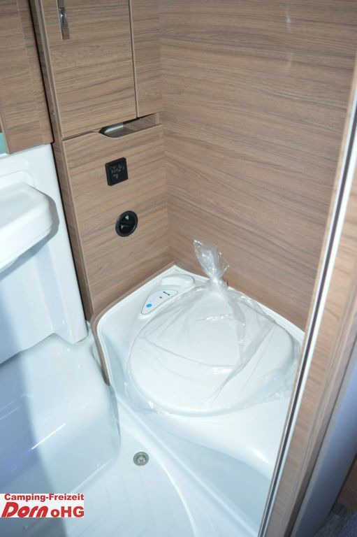 Μίσθωση  Knaus VAN WAVE 640 MEG VANSATION 163 PS/Schalter/4 Per Knaus VAN WAVE 640 MEG VANSATION 163 PS/Schalter/4 Per: φωτογραφία 25