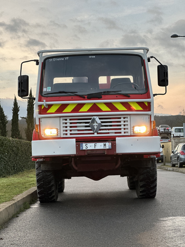 RENAULT M180 - Πυροσβεστικό όχημα: φωτογραφία 1 RENAULT M180 - Πυροσβεστικό όχημα: φωτογραφία 1