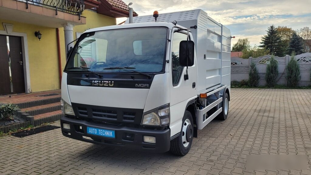 Isuzu NQR75 Container washer laveuse lavacassonetti myjka - Απορριμματοφόρο: φωτογραφία 3 Isuzu NQR75 Container washer laveuse lavacassonetti myjka - Απορριμματοφόρο: φωτογραφία 3