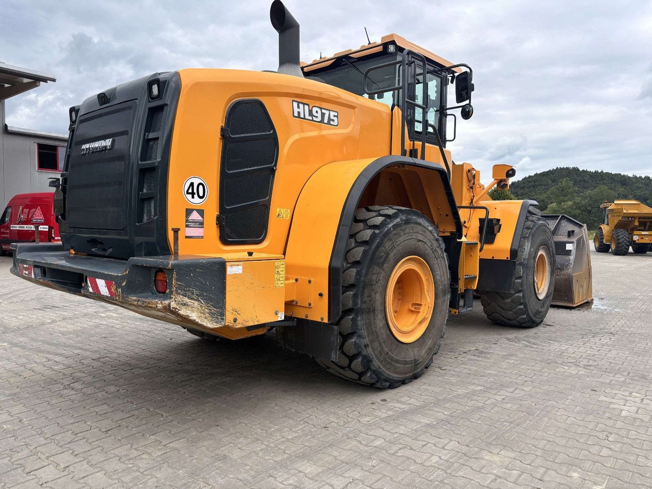 Hyundai HL975 - Ελαστιχοφόρος φορτωτής: φωτογραφία 3 Hyundai HL975 - Ελαστιχοφόρος φορτωτής: φωτογραφία 3