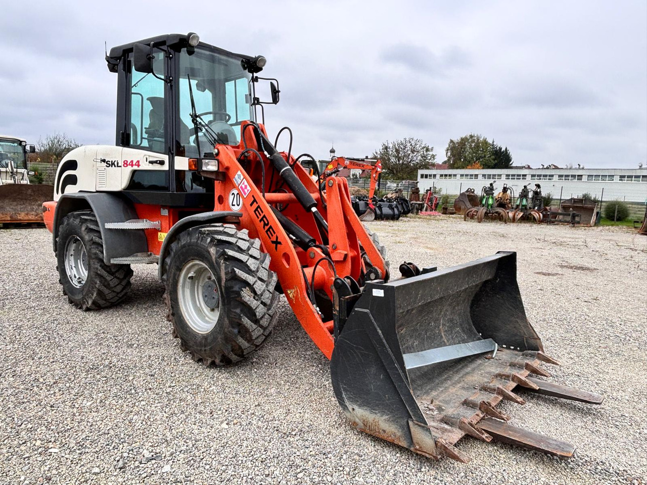 TEREX TL 100 - Ελαστιχοφόρος φορτωτής: φωτογραφία 2 TEREX TL 100 - Ελαστιχοφόρος φορτωτής: φωτογραφία 2