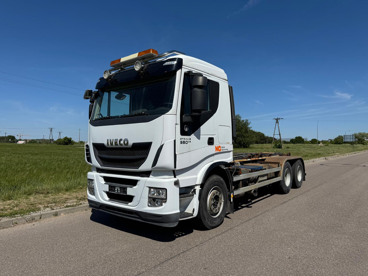 IVECO STRALIS 560 - Φορτηγό φόρτωσης γάντζου, Φορτηγό με γερανό: φωτογραφία 2 IVECO STRALIS 560 - Φορτηγό φόρτωσης γάντζου, Φορτηγό με γερανό: φωτογραφία 2