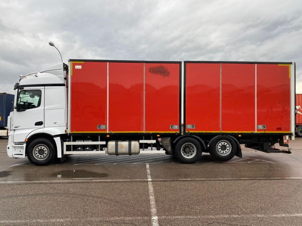 MERCEDES-BENZ ACTROS 2542 - Φορτηγό κόφα: φωτογραφία 2 MERCEDES-BENZ ACTROS 2542 - Φορτηγό κόφα: φωτογραφία 2
