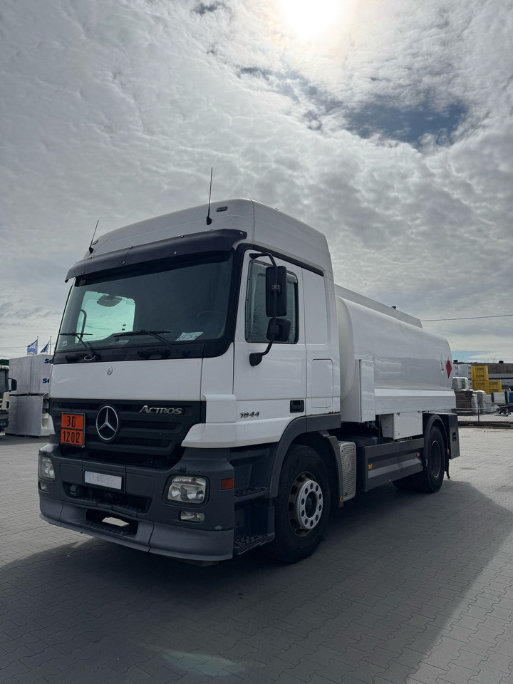 MERCEDES-BENZ Actros 1844 - Φορτηγό βυτιοφόρο: φωτογραφία 5 MERCEDES-BENZ Actros 1844 - Φορτηγό βυτιοφόρο: φωτογραφία 5