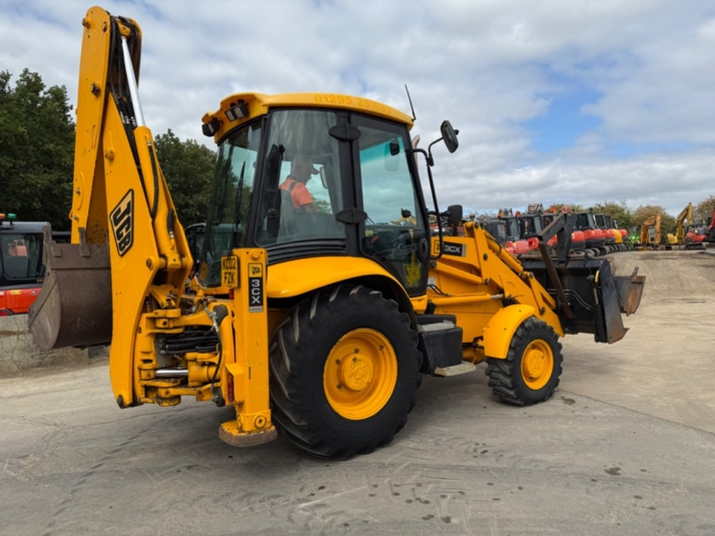 JCB 3 CX - Φορτωτής εκσκαφέας: φωτογραφία 3 JCB 3 CX - Φορτωτής εκσκαφέας: φωτογραφία 3