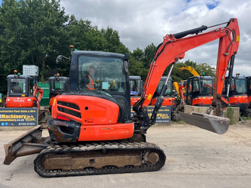 Kubota KX 057-4 - Μίνι εκσκαφέας: φωτογραφία 1 Kubota KX 057-4 - Μίνι εκσκαφέας: φωτογραφία 1