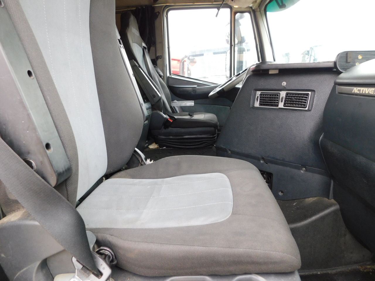 Iveco Stralis - Τράκτορας: φωτογραφία 5 Iveco Stralis - Τράκτορας: φωτογραφία 5