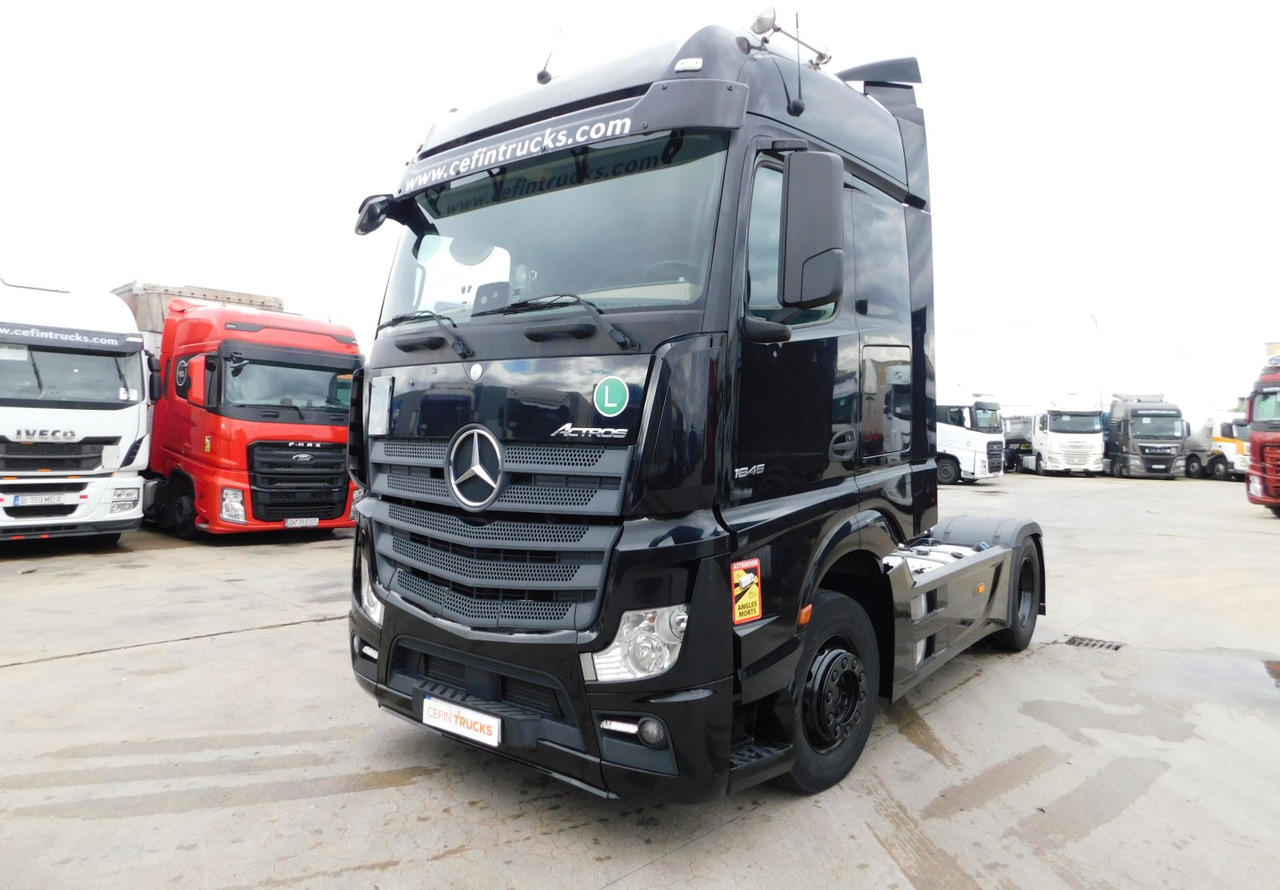 Mercedes Actros - Τράκτορας: φωτογραφία 1 Mercedes Actros - Τράκτορας: φωτογραφία 1
