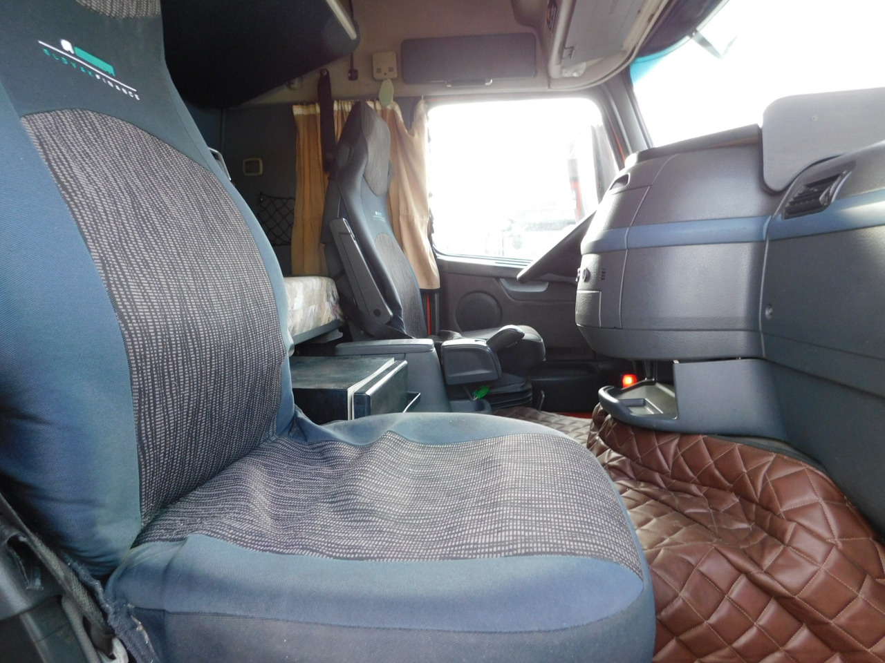 Volvo Fh 440 - Τράκτορας: φωτογραφία 5 Volvo Fh 440 - Τράκτορας: φωτογραφία 5