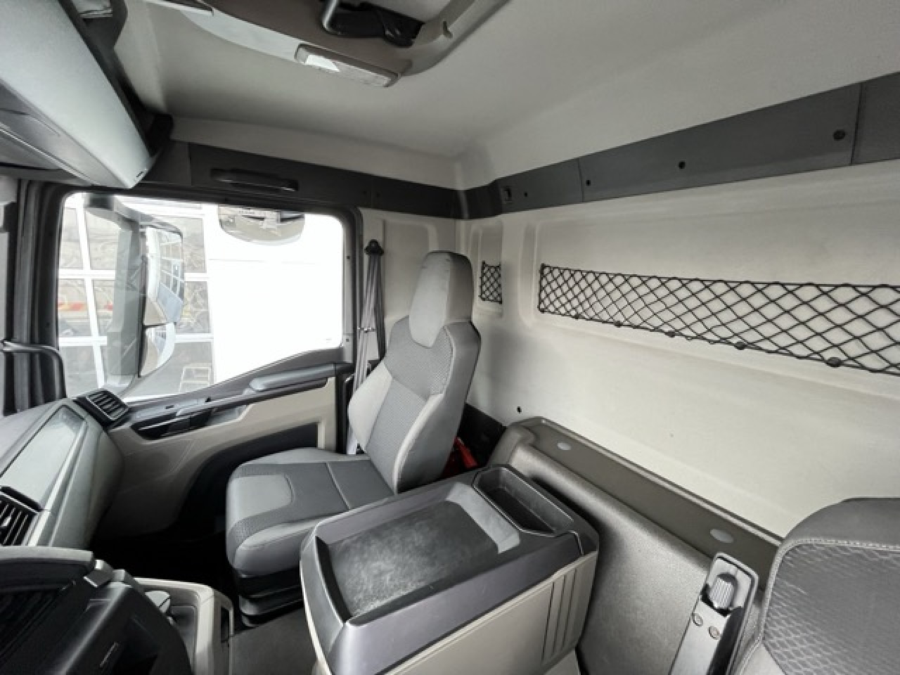 MAN TGS 26.360 6x2-4 LL Euro6 Klima AHK Luftfeder - Φορτηγό σασί: φωτογραφία 3 MAN TGS 26.360 6x2-4 LL Euro6 Klima AHK Luftfeder - Φορτηγό σασί: φωτογραφία 3