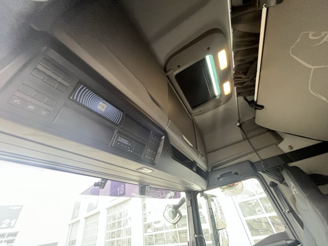 MAN TGX 26.470 6x2-4 LL - alle Achsen neu bereift AHK - Φορτηγό μεταφοράς εμπορευματοκιβωτίων/ Κινητό αμάξωμα: φωτογραφία 2 MAN TGX 26.470 6x2-4 LL - alle Achsen neu bereift AHK - Φορτηγό μεταφοράς εμπορευματοκιβωτίων/ Κινητό αμάξωμα: φωτογραφία 2